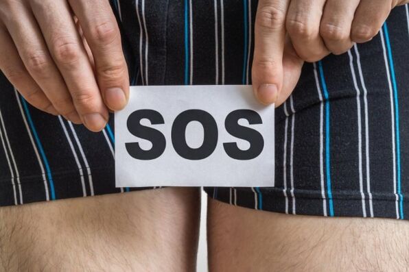 Seorang pria dengan prostatitis bakteri membutuhkan pengobatan