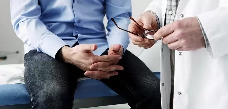 Pada tanda-tanda pertama prostatitis, sebaiknya konsultasikan dengan ahli urologi untuk memastikan diagnosisnya.
